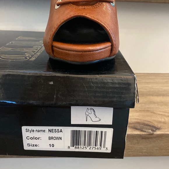 NIB sz10 Peep Toe Ankle Boot cognac brown - Picture 8 of 9